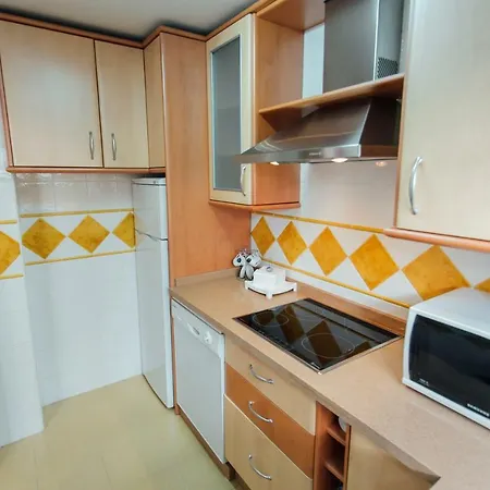 Comfortable- 2bd 1bth- Triana Apartament