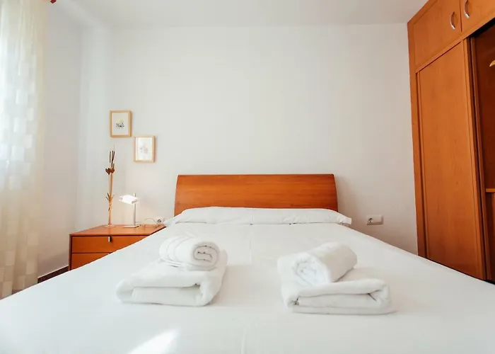 Comfortable- 2bd 1bth- Triana * Sewilla