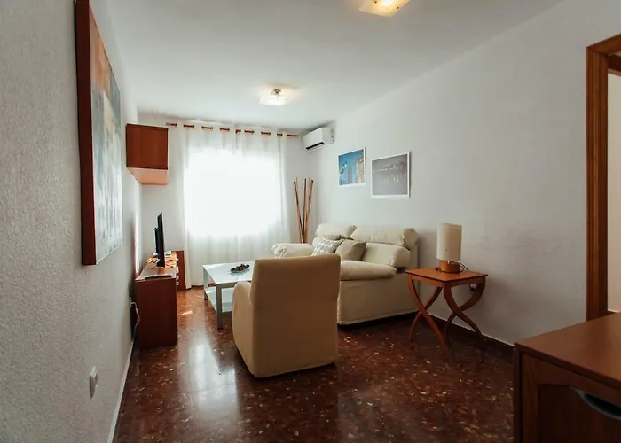 Comfortable- 2bd 1bth- Triana * Sewilla